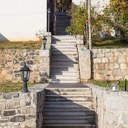 Villa Large Hermes Art In Karst Wine Region *